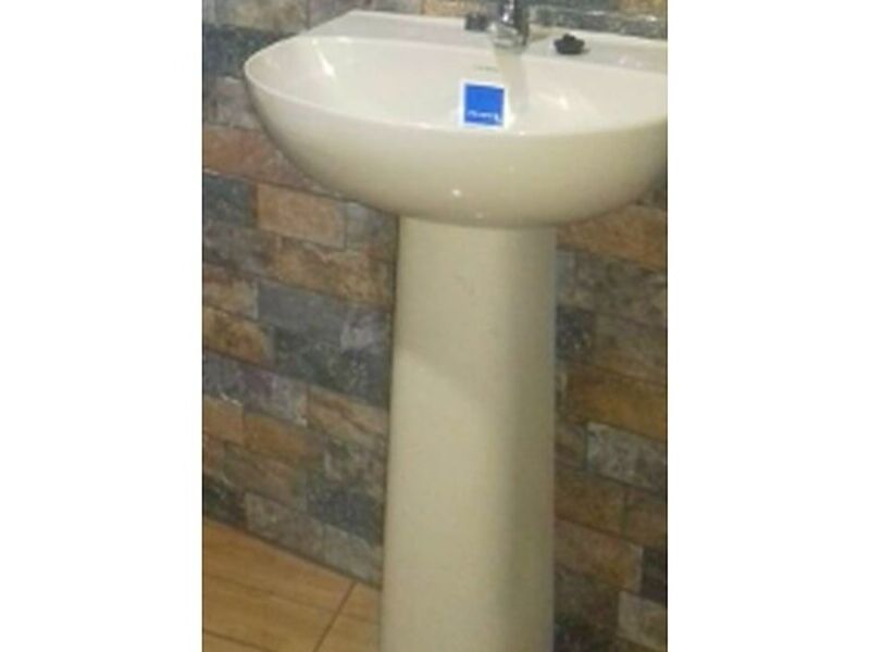 Baño con Pedestal Guatemala 