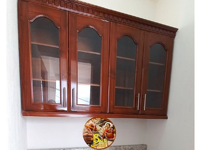 Cocina en ciprés Guatemala