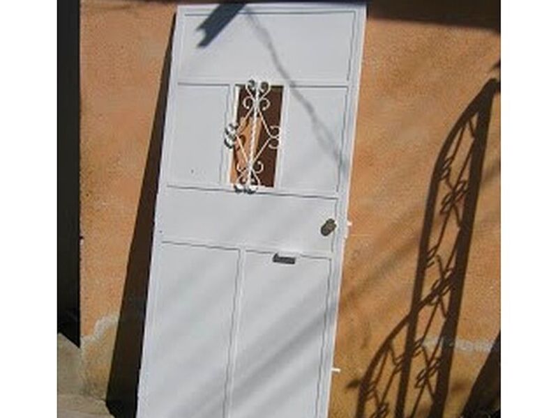 PUERTA HIERRO BLANCO GUATEMALA