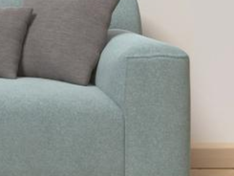 Sofa moderno