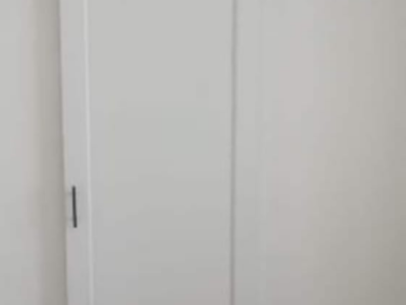 Puerta corrediza blanca Guatemala