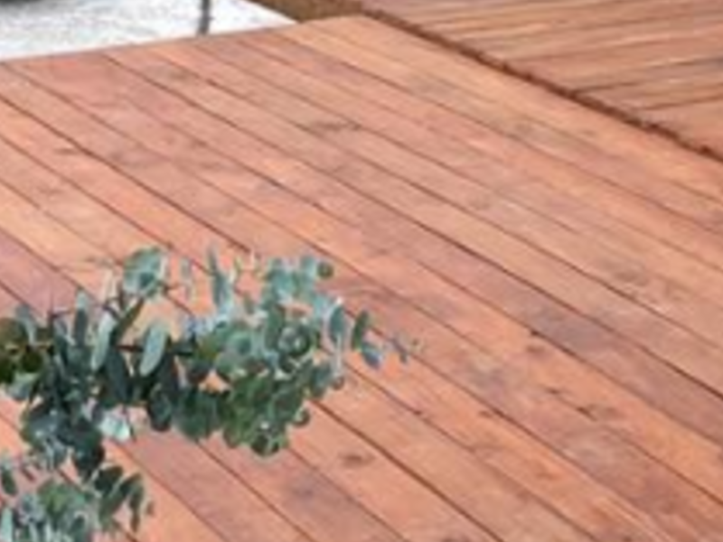 Pisos Deck