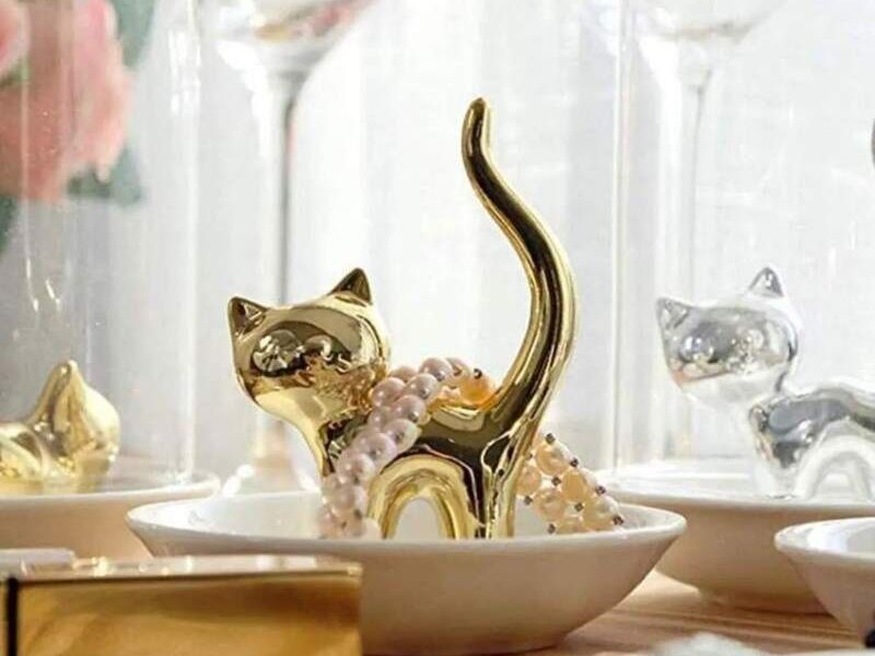 Figura Gato Dorado Guatemala