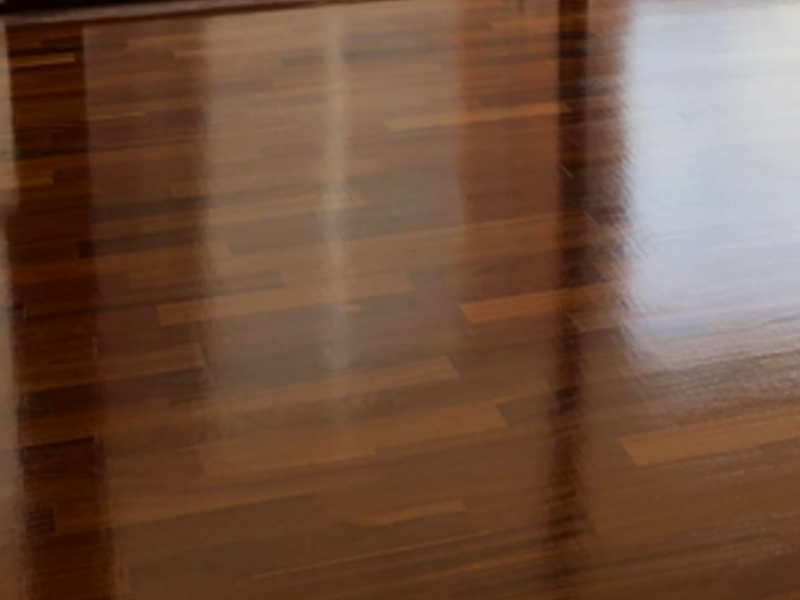 Pisos Deck