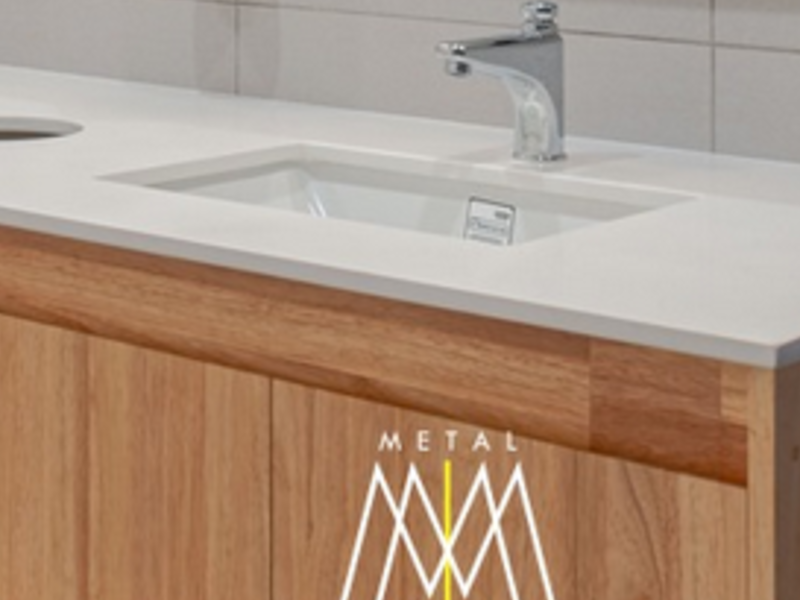 Meson de madera