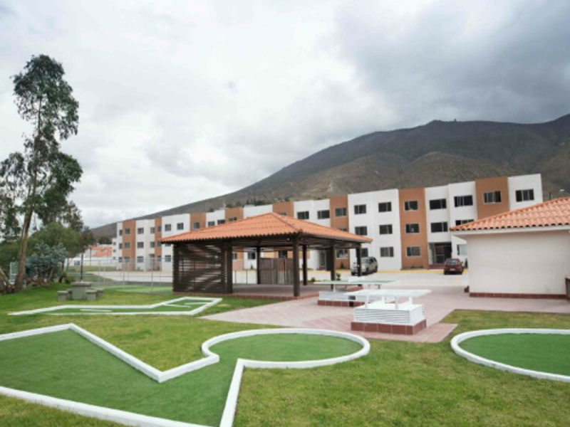 Residencia alelí Zona 16