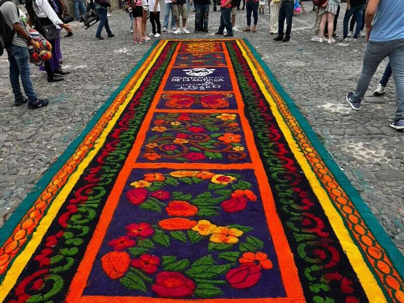 Alfombra con flores Guatemala