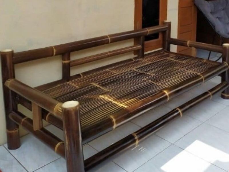 Sofa clásico de bambu en ciudad guatemala