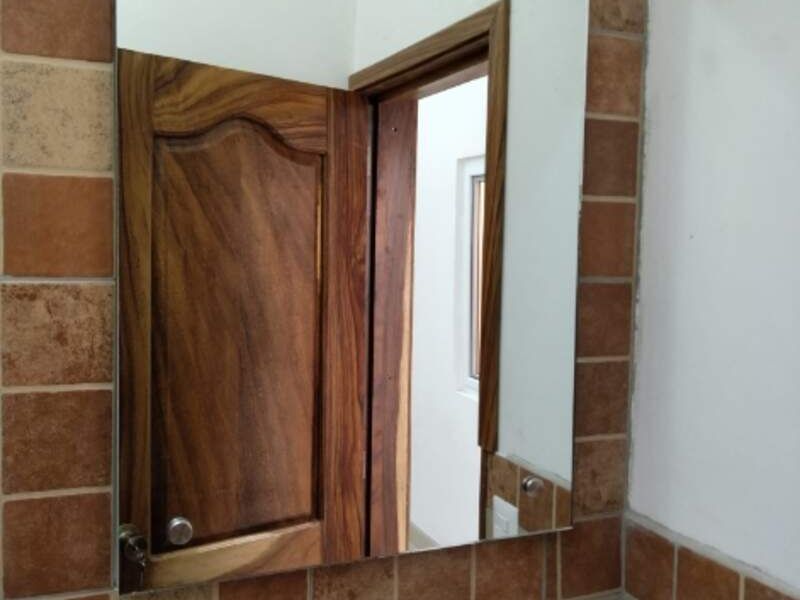 Instalación de espejos para baño en guatemala