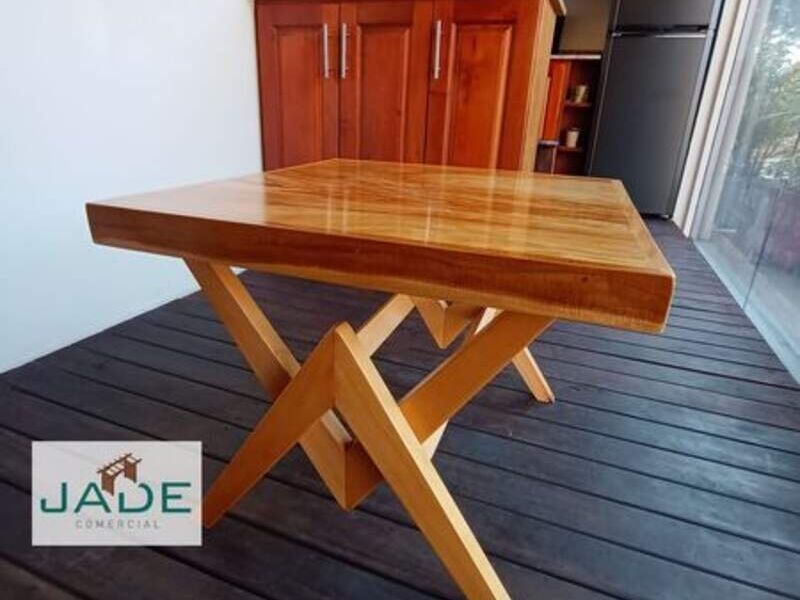 Mesa de Madera Jade Ciudad de Guatemala