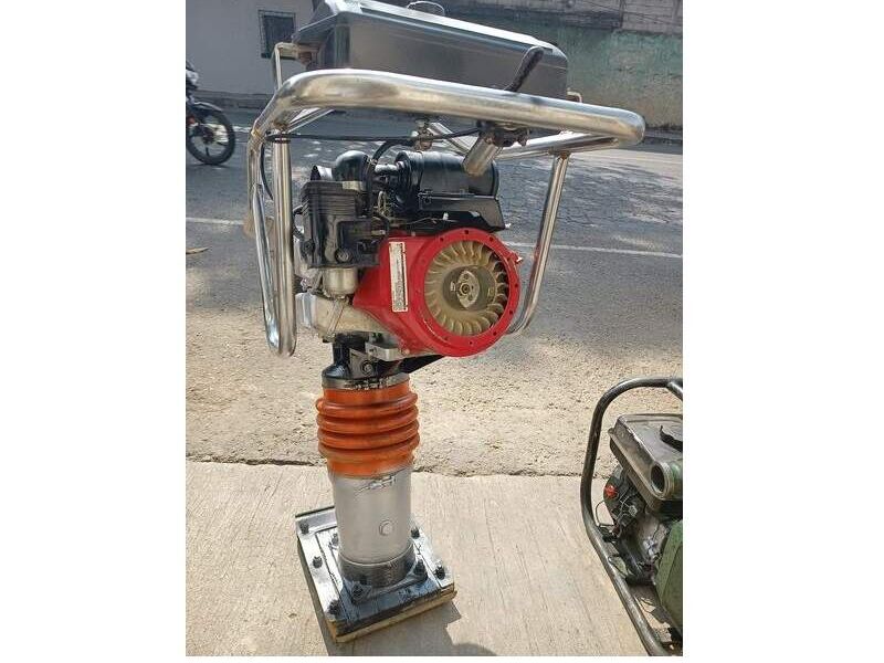 Compactadora BELLE HONDA Guatemala