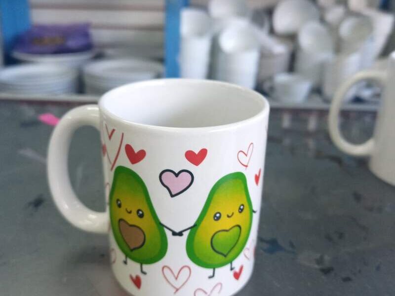 TAZA DISEÑO AGUACATES GUATEMALA 
