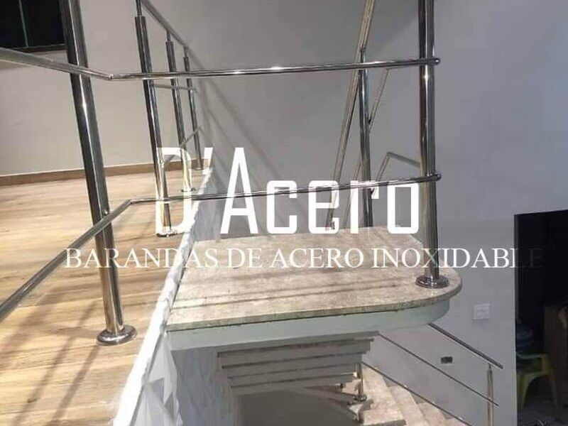 Baranda escalera D´acero