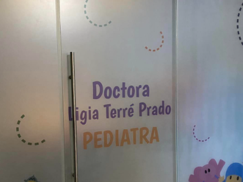 Personalización de puertas de vidrio Mixco