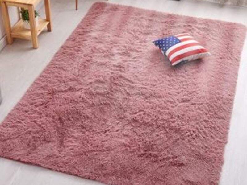 ALFOMBRE DE PELUCHE CIUDAD DE GT.