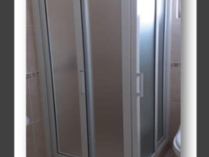 Puerta para ducha PVC, Guatemala