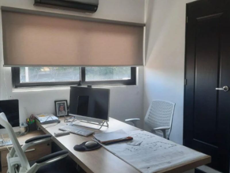 Cortina enrollable screen Guatemala