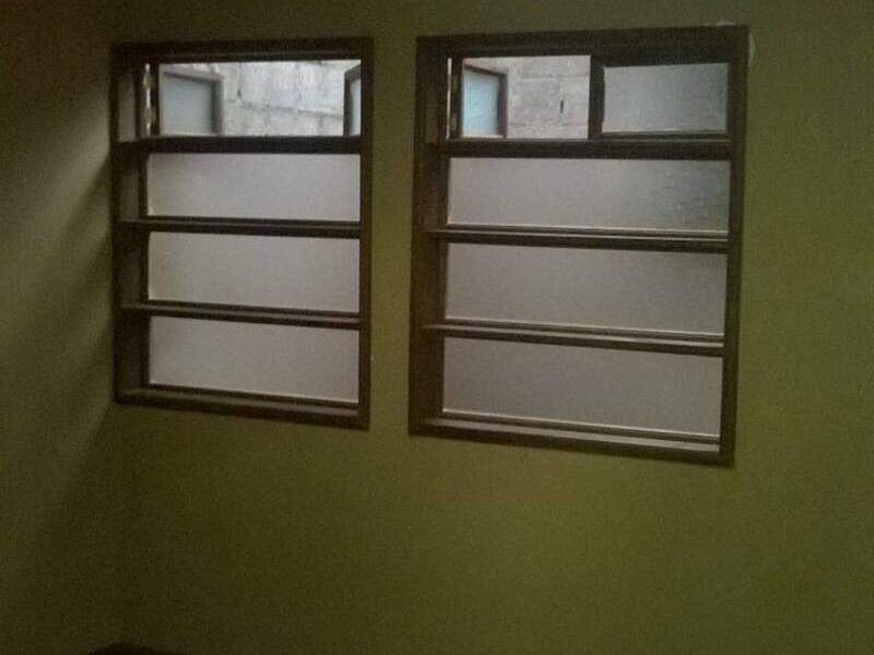 ventana de madera en Mixco