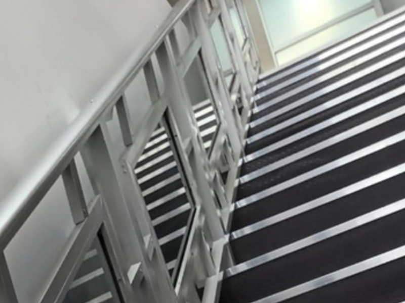 Escalera Ventanería de Aluminio y PVC GT