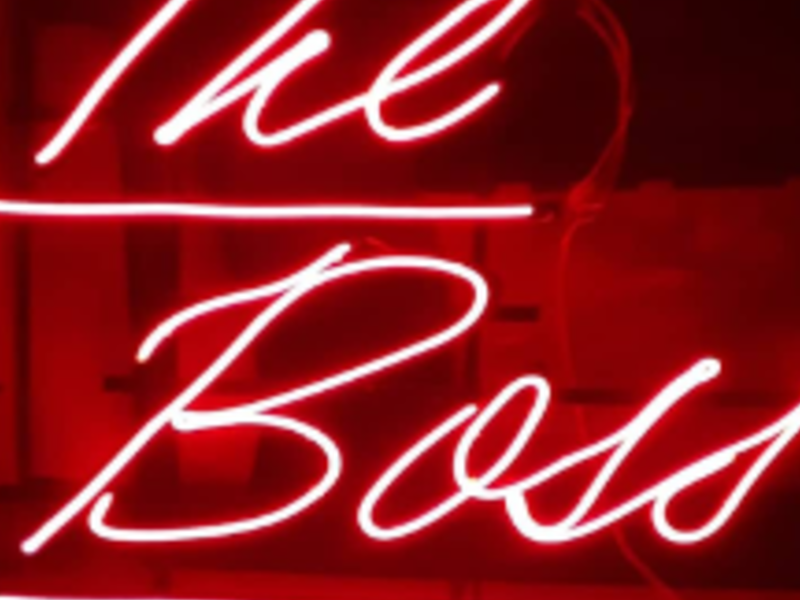 Letras neon, Mixco Guatemala