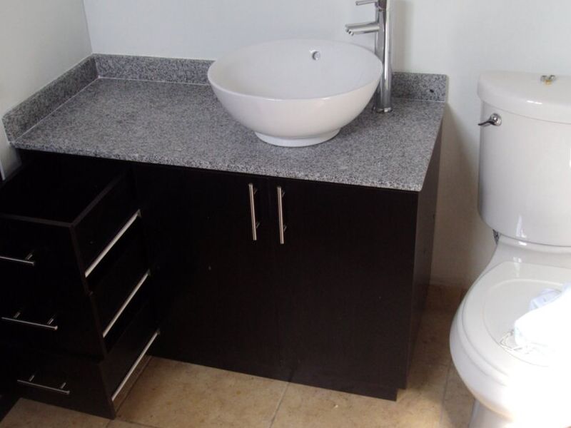 mueble para baño en Mixco