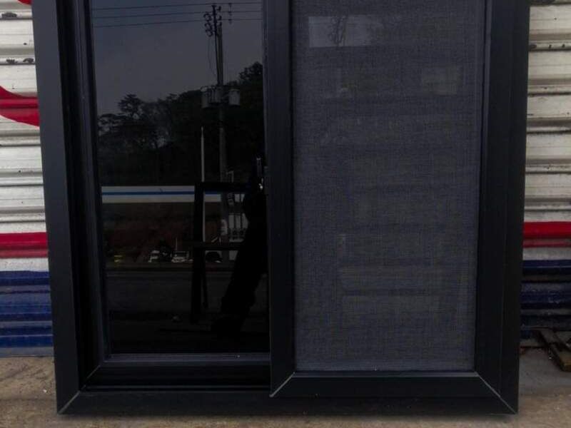 Veneo – Ventanas PVC Ventanas negro – ventajas y desventajas de ventanas de  pvc de color oscuro - Veneo - Ventanas PVC