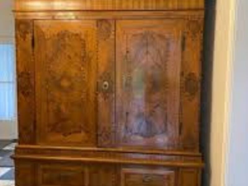 Armario amplio de madera en Guatemala 
