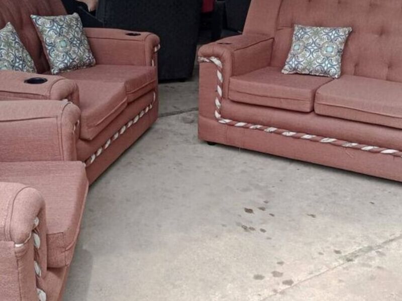 Mueble con portavasos 