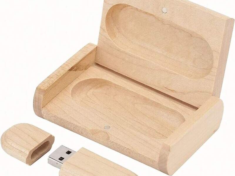 Usb con caja de madera