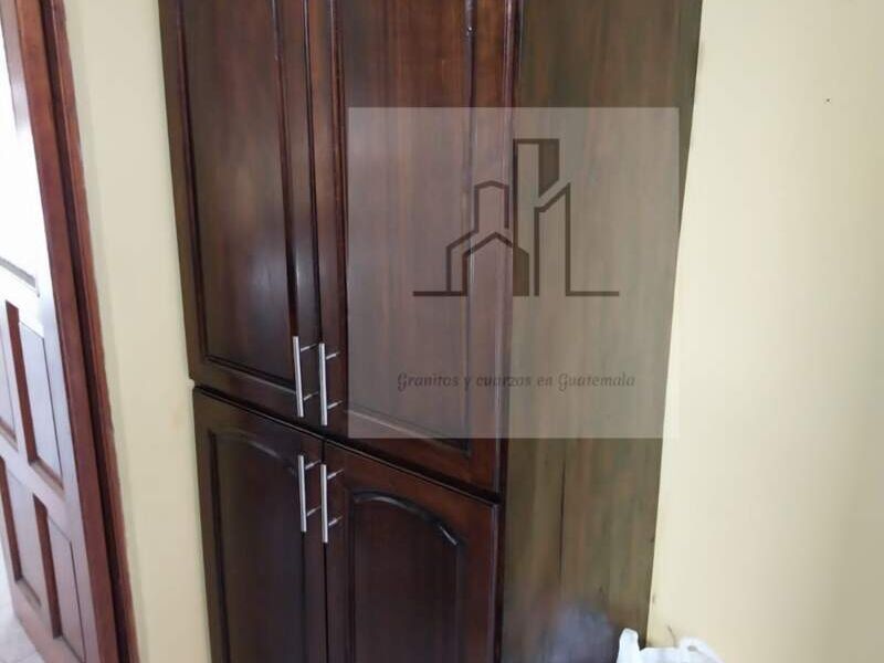 mueble esquinero en Mixco