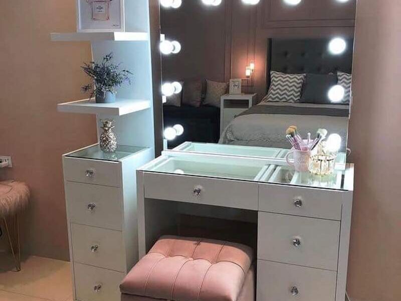 Mueble con espejo en Mixco
