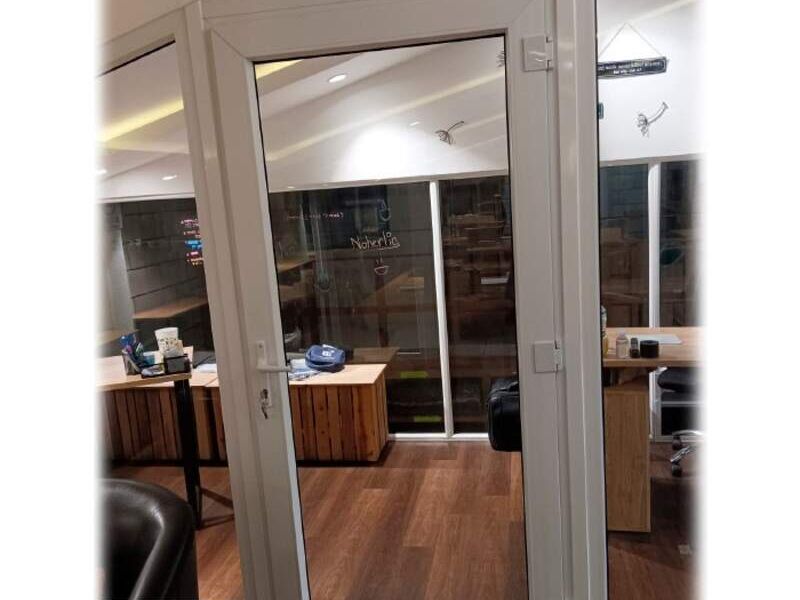 Puerta de aluminio en Hidalgo