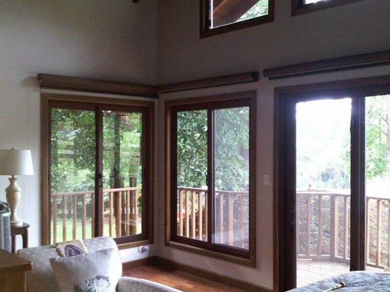 ventana madera en Col Lomas