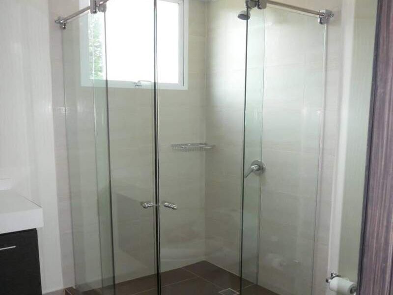 Cancel de baño en Col Limas