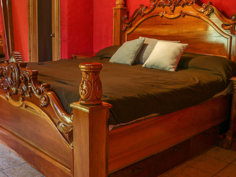 Cama de madera Mixco Guatemala