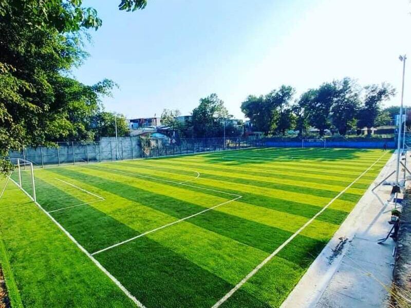 Grama sintética cancha grande Huehuetenango
