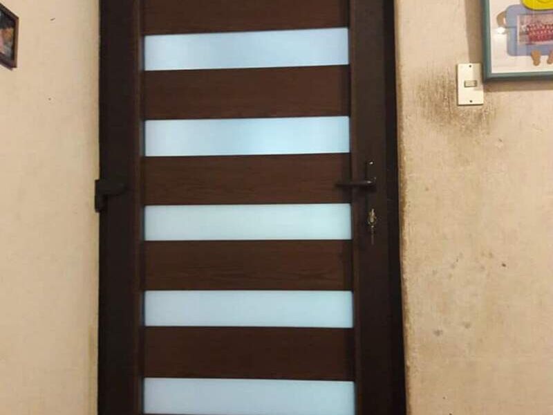 Puerta con vidrios Guatemala Zona 1