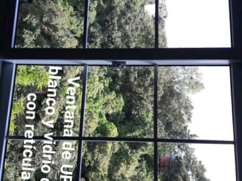 Ventana UPCV blanca Guatemala Zona 1