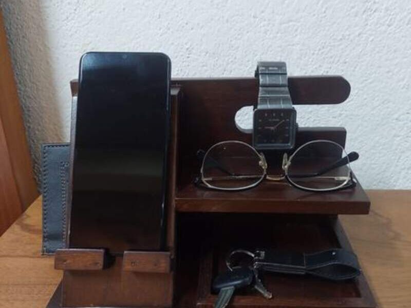 Porta celular madera 