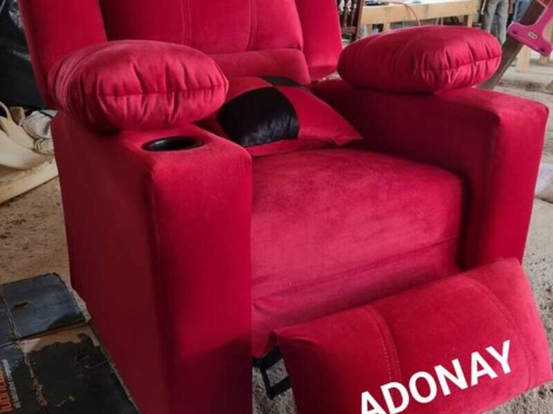 Sillón reclinable rojo 