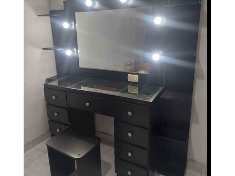 Mueble Negro Guatemala