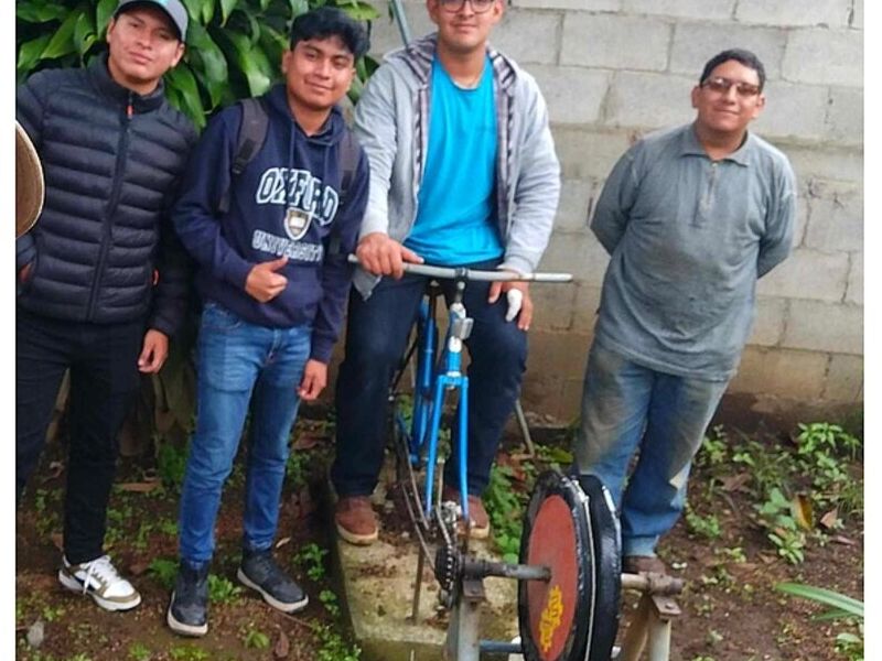 Bomba agua rústica Guatemala