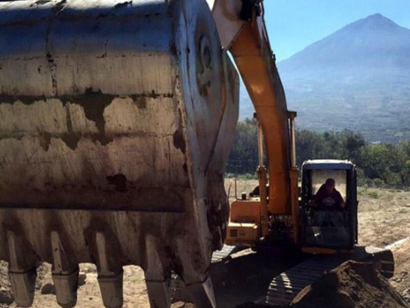 Pala cargadora QUIMAC en Sacatepéquez