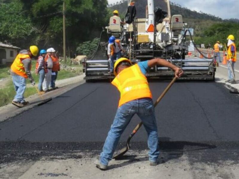 Pavimentación de vías en Quetzaltenango