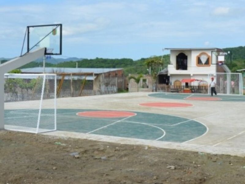 Construcción áreas deportivas Quetzaltenango