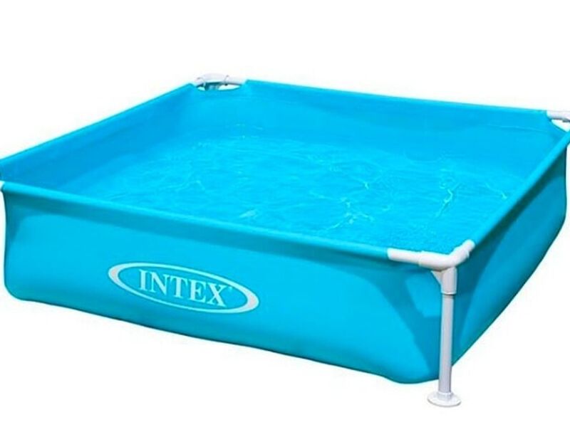Piscina Cuadrada Guatemala