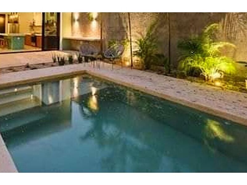 Piscina Cuadrada Guatemala