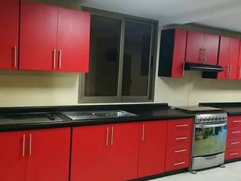 muebles de cocina rojo Guatemala