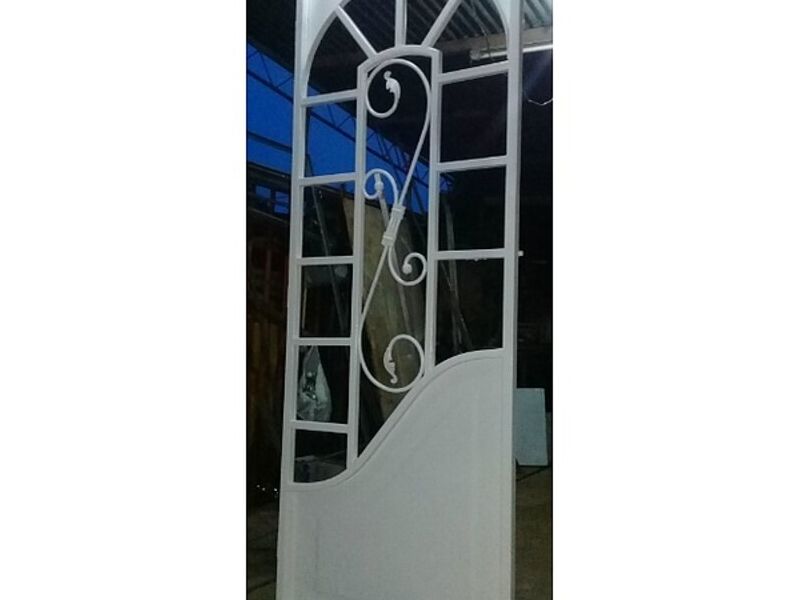 puerta principal metal Escuintla