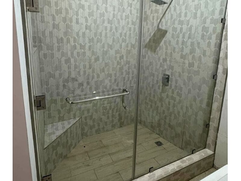 Duchas Vidrio Elegante Guatemala